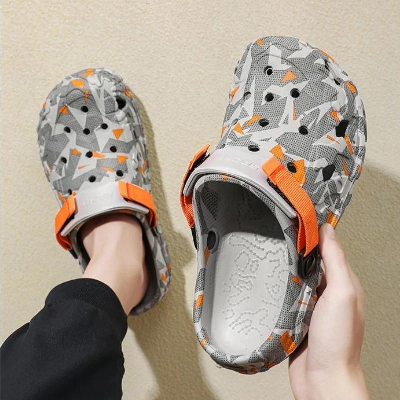 Fashion Male Slipper Beach Men's Shoe Hole Slides Platform Casual Clappers 2025 Fashion Cheap Shoes Liquidation Adult Designer Luxury