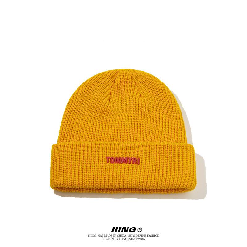 

Зимняя теплая шапка Мужская и женская универсальная вязаная шапка Шерстяная шапка One Size жёлтый