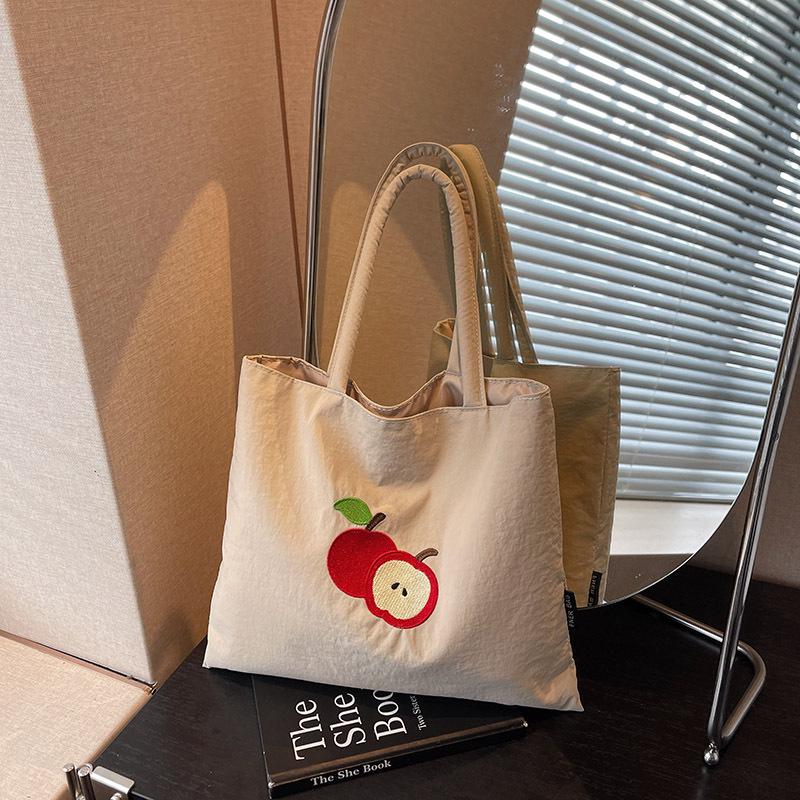 

2025 Stylish Tote: Cute, Casual, Literary Style Shoulder Bag for Students зелений