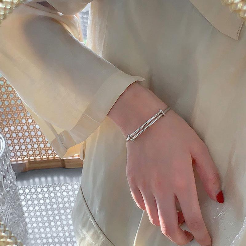 Retro-Inspired 925 Sterling Silver Pull-Out Bracelet for Women: Fashionable, Versatile, and Creative Hand Ring Electroplated Thai Silver