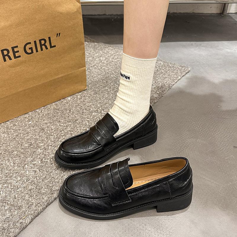 

2025 Four Seasons One Pedal Love College Style British Style Small Leather Shoes Женская модная обувь на плоской подошве Single Shoes Новые простые 35 чёрный