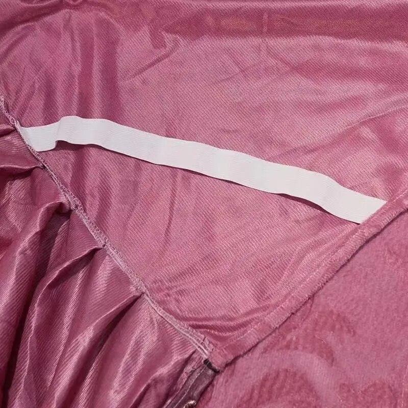 Set de lenjerie de pat din catifea în stil european de înaltă calitate 1 bucată Fusta de pat în relief 2 buc Față de pernă King Queen, cuvertură de pat elegantă și caldă de pluș