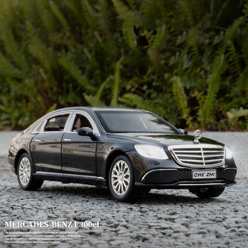 

1:24 BENZ E300 E-Class Starlight Headliner Сплав Модель автомобиля Литье под давлением Звук и свет Автомобильные игрушки для детей Автомобиль
