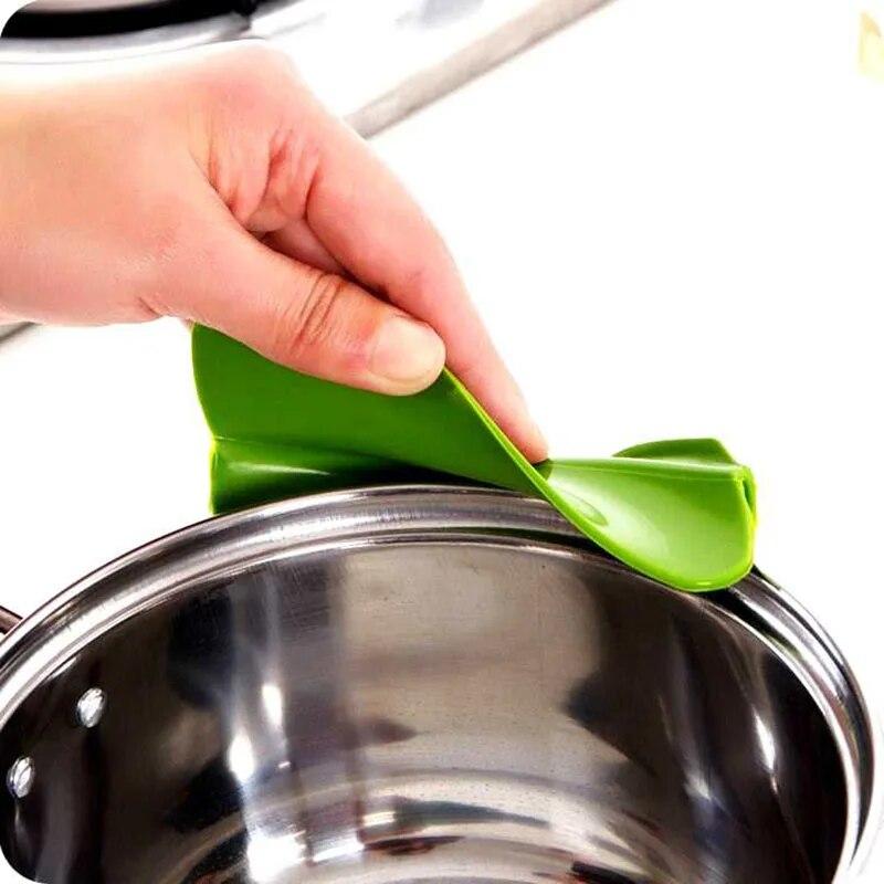 Silicone Liquido Liquido Tramoggia per Zuppa Gadget da Cucina Bordo Deviazione Antigoccia Utensili da Cucina Imbuto da Cucina