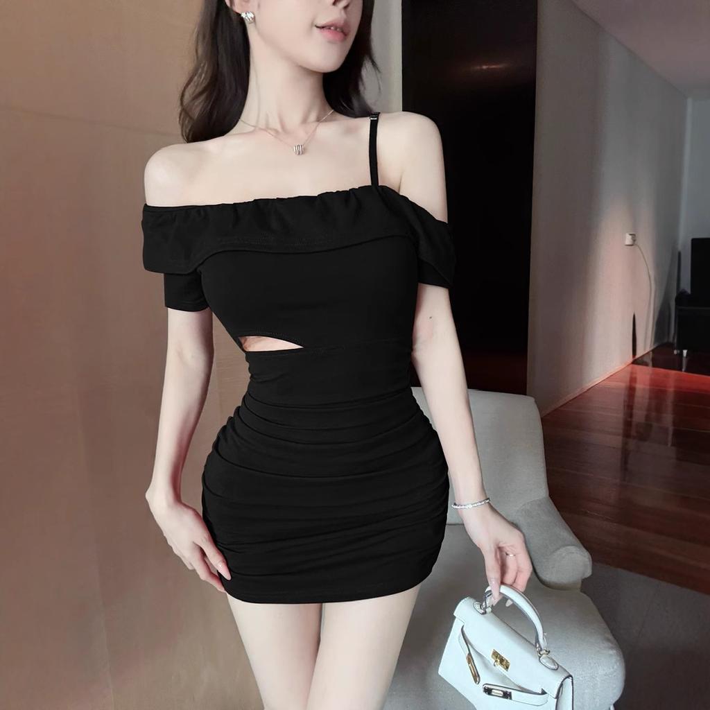 Sexy Woman's Waist Dress, Diagonal Collar, Off-the-shoulder Ruffle Edge, Be Careful, Tight and Thin, Hip-wrapped Skirt
