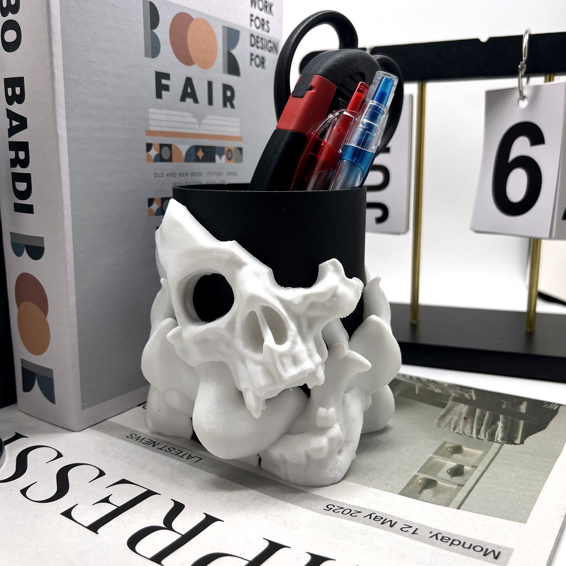 

Creative Corrosion Skull Shaped Storage Jar Home Office Desktop Storage Ornaments 3D Printing Horror Storage Decoration Ornament белый