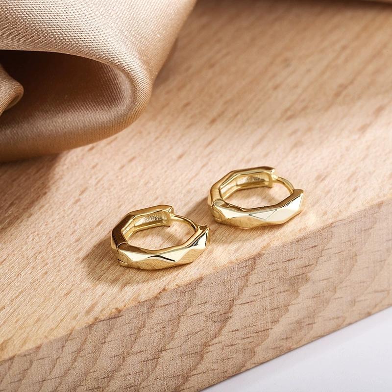Cute Female Classic Small Round Hoop Earrings For Women Vintage Gold Color Ear Buckle Wedding Jewelry Valentine's Day Gifts