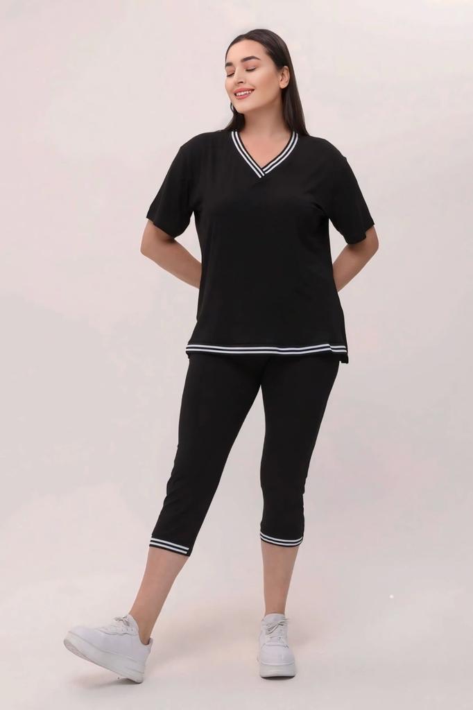 Set de detaliat cu dungi tricotate pe partea superioară, în stilul femeilor