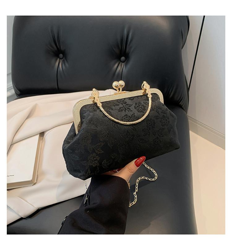 Retro Embroidered Floral Chinese Bag 2024 Summer Stylish China Wind Chain Handbag