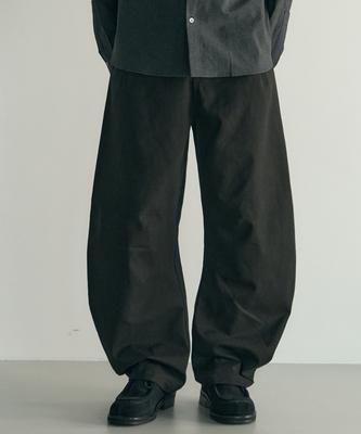 ROTEMBER Arc Flow Curved Dart Pants [Black]
