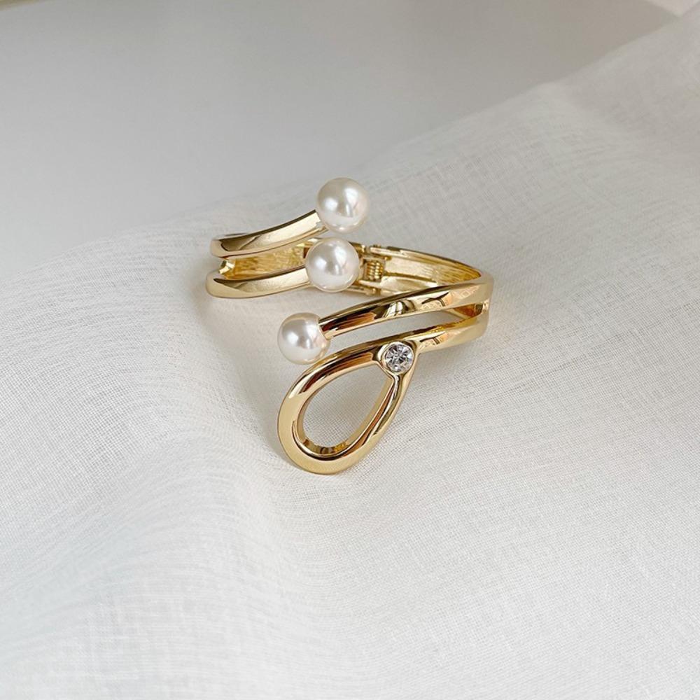 Metal Wide Cuff Bangles Jewelry Curtain Buckle Hip Hop Pearl Geometric Bracelet  Women