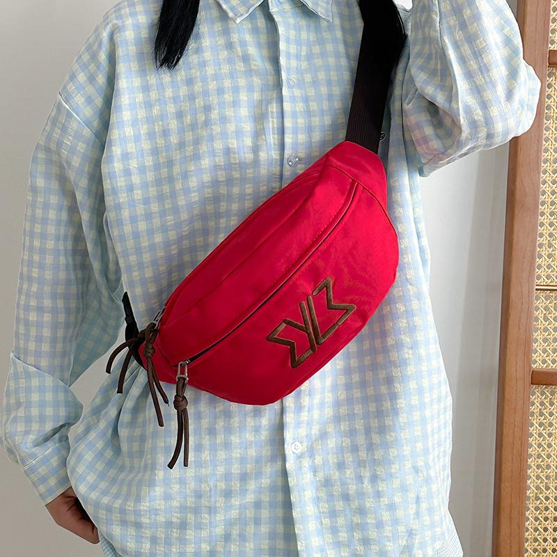 New Breast Bag Women's Messenger Bag Versatile Couple Mobile Phone Fanny Pack Large Capacity Trendy Satchel Men's Single Shoulder Bag