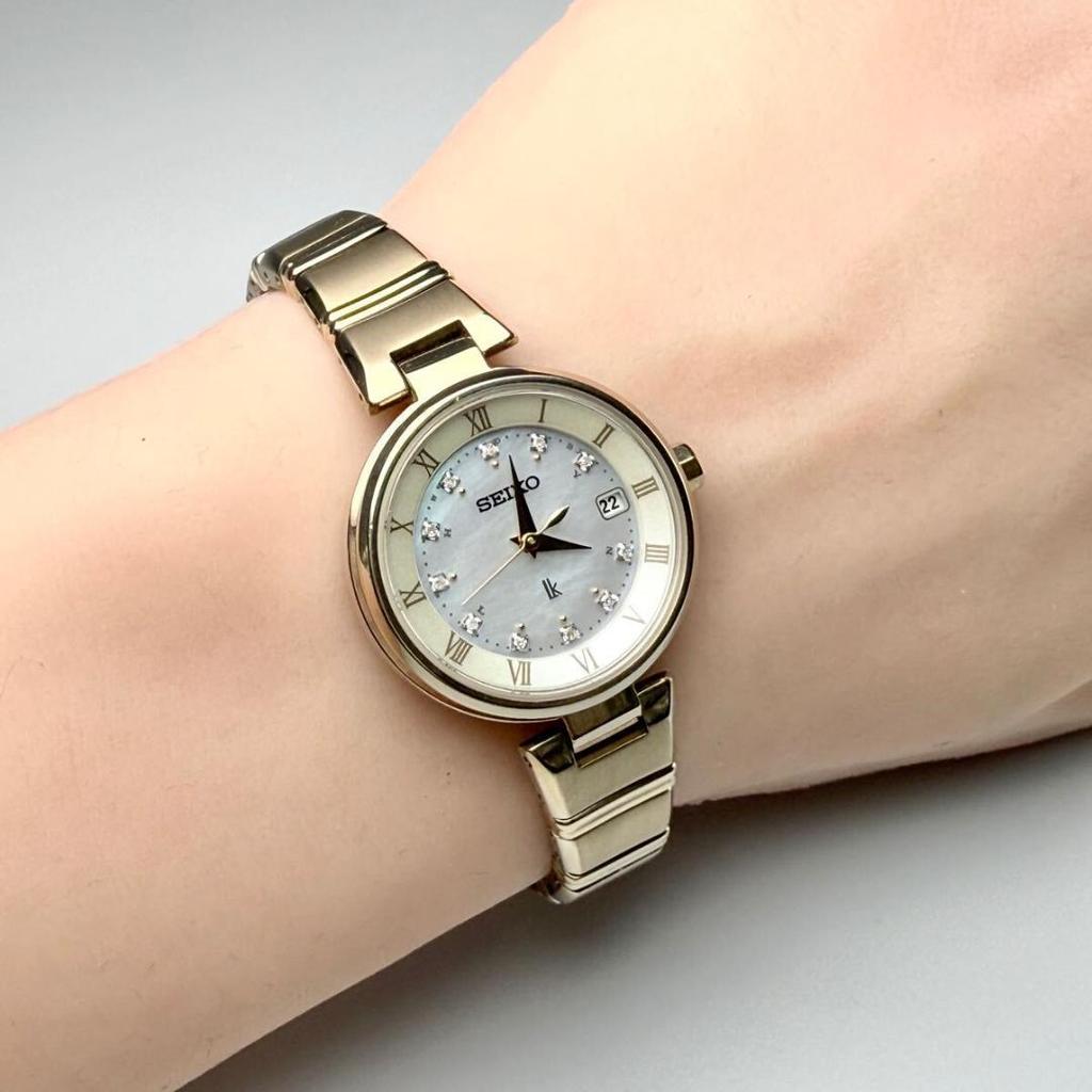 [USED] Working Seiko Lukia watch with shell dial, gold, 10 diamonds, and titanium