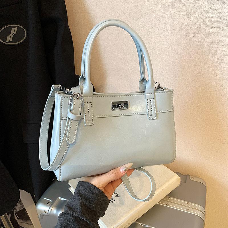 Premium textured bag women's 2025 new fashion versatile messenger spring and summer popular portable casual small square bag