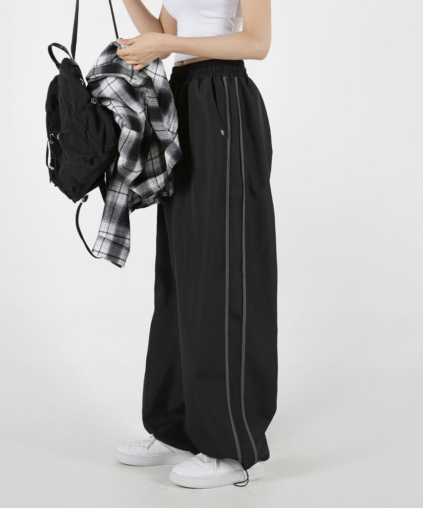 UMM Contrast Line Wide Training Track Pants