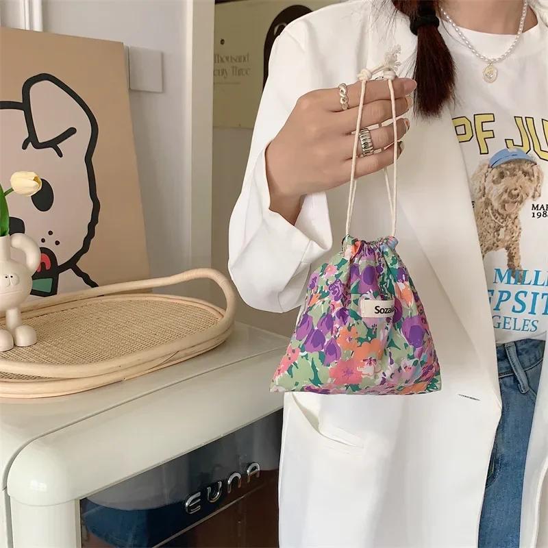 Kawaii Ткань Цветочные Дорожная Косметичка Помада Кошелек Сумка Для Хранения Милые Косметички Сумки Женский Кошелек Органайзер Маленький Мешочек Сумки