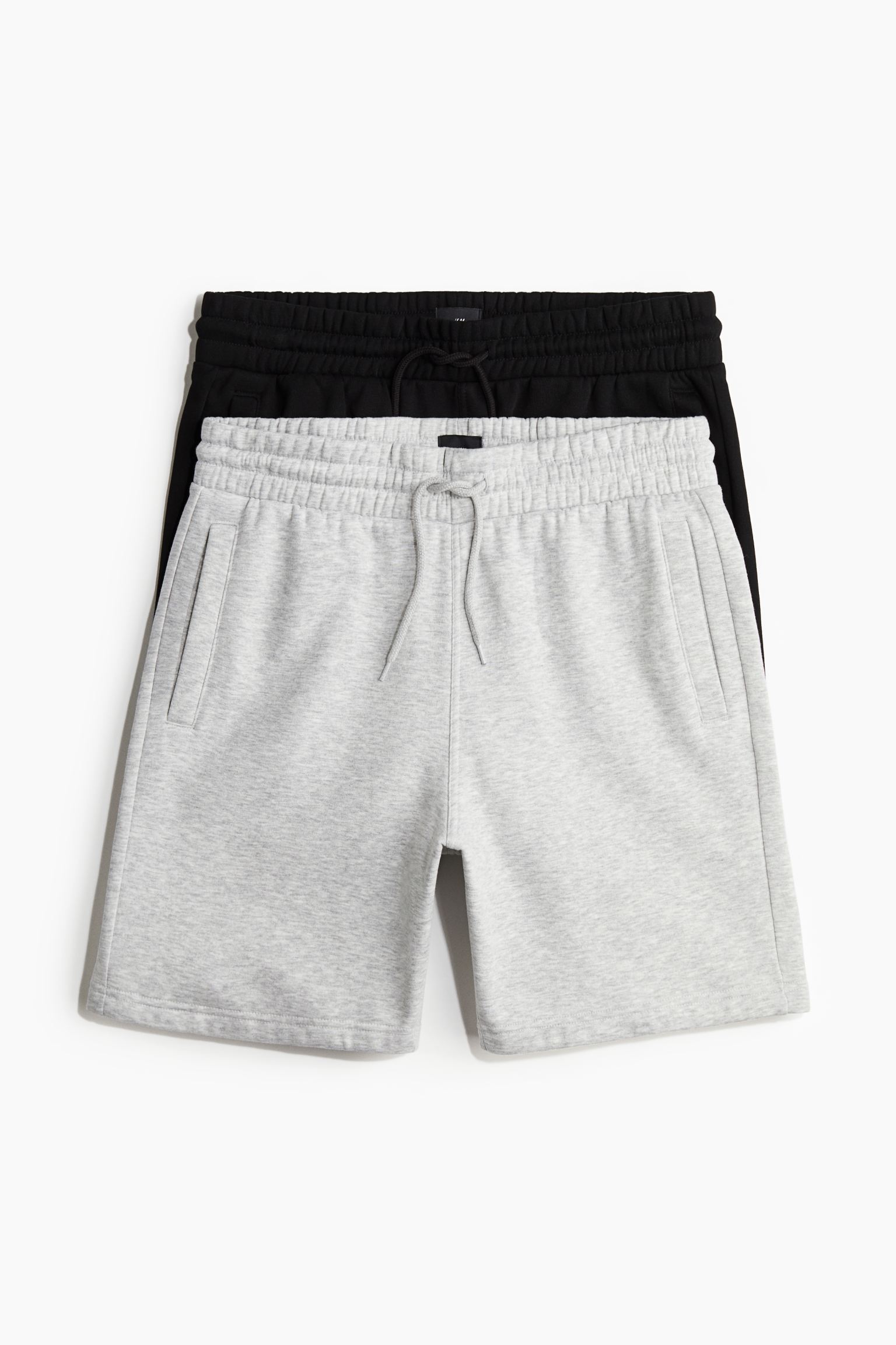 

Комплект из двух спортивных шорт Regular Fit
