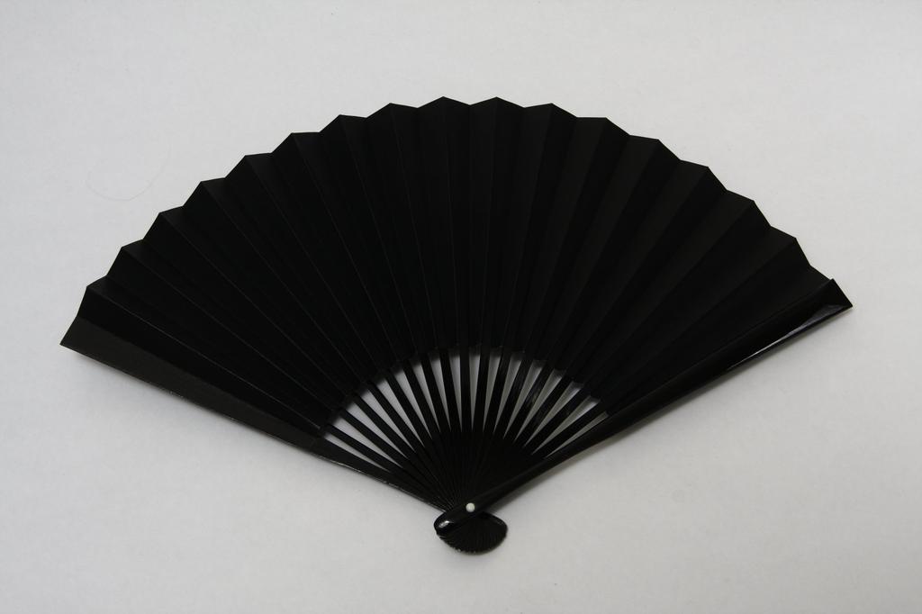 Hasegawa Kyoto Fan with Cat Pattern, Black Dyed Washi Paper, with Bag and Presentation Box, Made in Japan