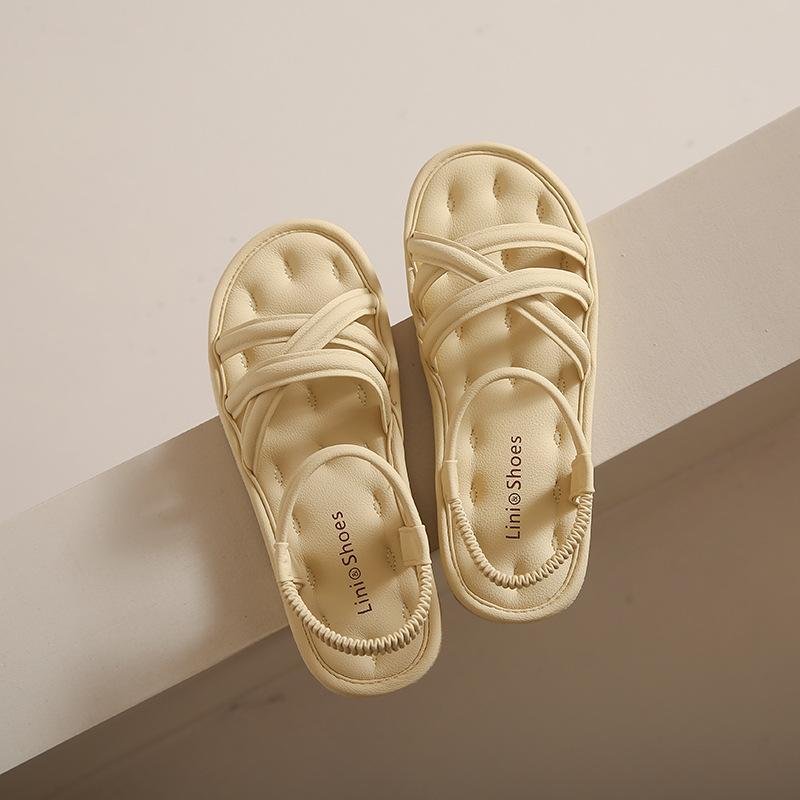 

Sandals women s new flat-soled soft-soled high-end skirt student maternity beach shoes 40 жовтий