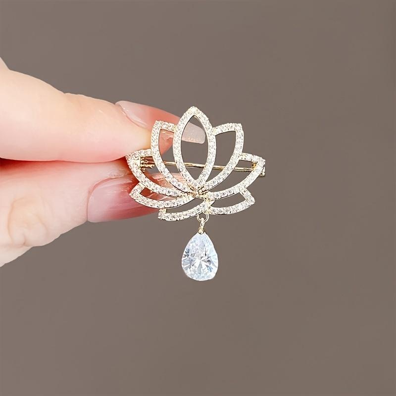 Retro Style Lotus Brooch, Anti Glare Buckle Brooch for Women, High-end Niche High-end Chest Flower Brooch, Cute Cartoon Accessories Suitable