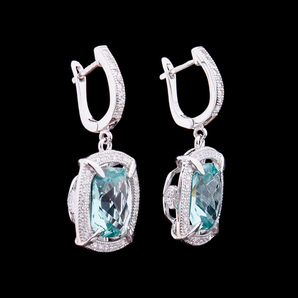 

Золоті сережки з фіанітами. срібний