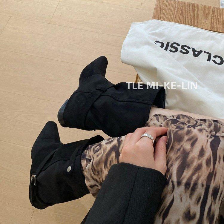 Version cuir de vache des joueurs doux et épicés~! Bottes courtes Martin à talons épais et boucle de ceinture à tête ronde pour femmes, style fried street