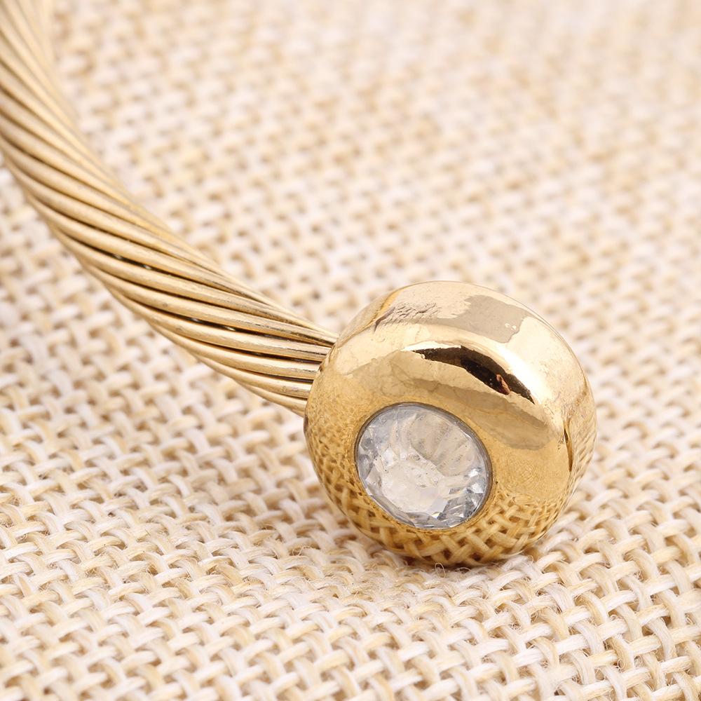 Personalized Cable Symmetrical Round Opening Inlaid Zirconium Bangle Bracelet