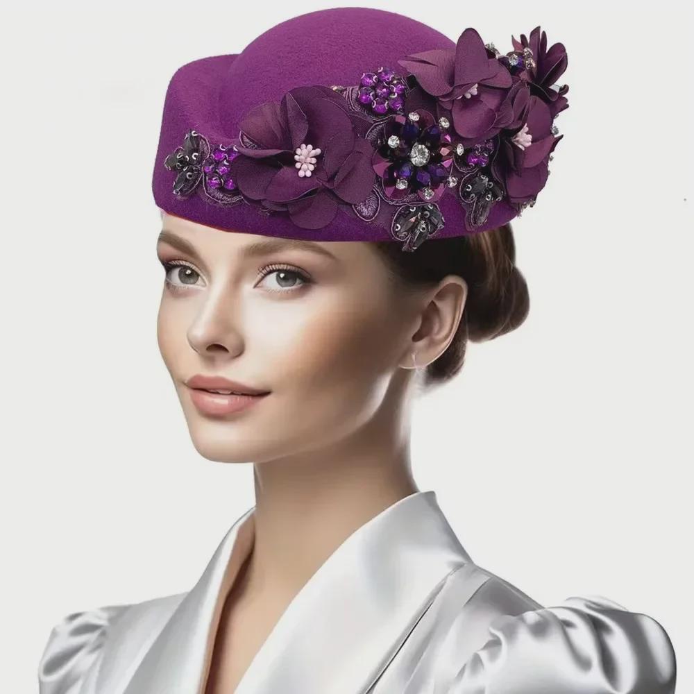 "Chapéu Turbante Feminino Retrô de Feltro Estilo Britânico com Flores - Perfeito para Igreja e Eventos Derby"