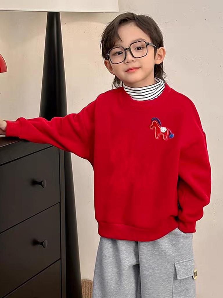 Red Embroidered Horse Family Hoodies - Festive Parent-Child Outfit for Three, Plus Velvet, Perfect for New Year.