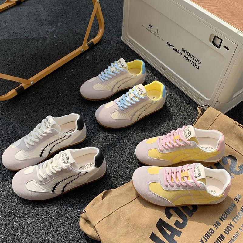 Retro lace-up casual sports shoes women's 2025 spring new versatile flat-bottomed Dexun Forrest Gump shoes color matching white shoes