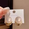 Real gold electroplated silver needle oval pearl earrings winter retro versatile stud earrings fashion high-end earrings women