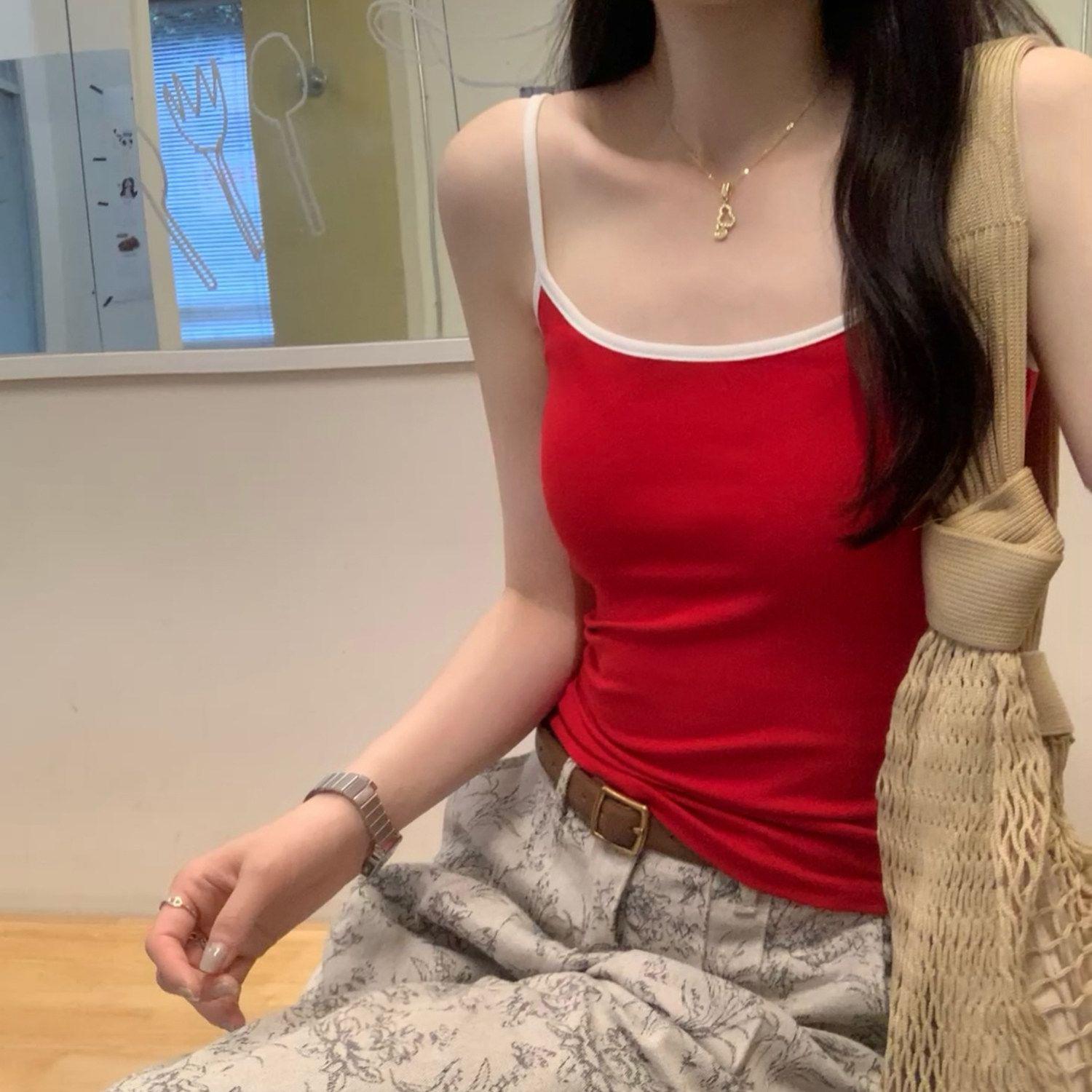 French Black & White Color Block Slim Fit Tank Top with Built-in Bra for Women – Sweet & Spicy Summer Crop Top Arrival One Size