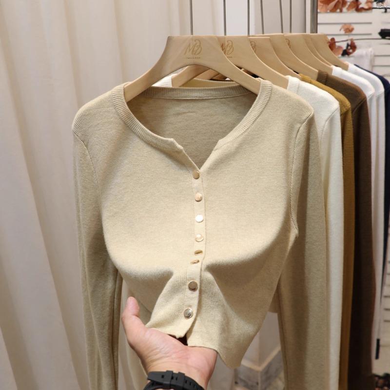 Gentle style solid color metal buckle simple short knitted long-sleeved cardigan v-neck sweater women's autumn and winter top
