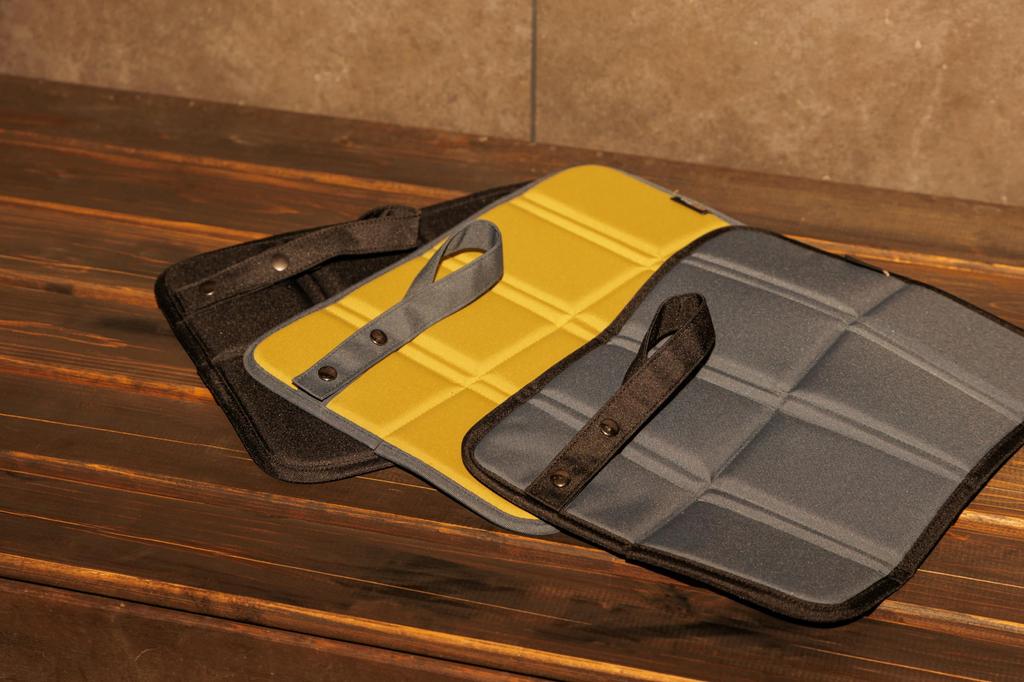 Sauna Mat CORDURA Cordura XPE Moisture Proof Mat Foldable Hand Washable Water Repellent Quick Drying [Beacon Inc.] (Khaki)