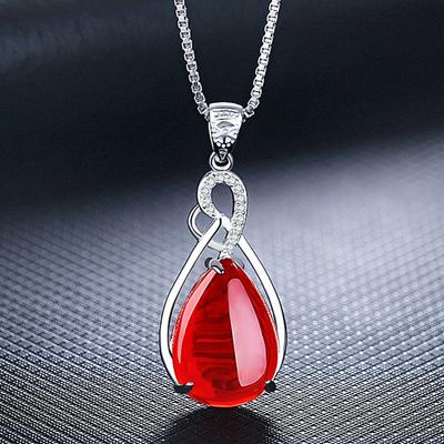 Platin Kaplama ve Kırmızı-Yeşil Akik Kakmalı Kore Tarzı Aşk Kalbi Kolye