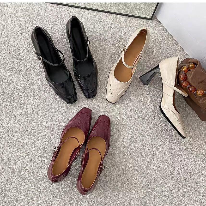 Mary Janes med tykk hæl 2025 nye retro sko med lav utringning og enkeltsko for kvinner, franske høye hæler, en stropp med liten firkantet tupp, motesko