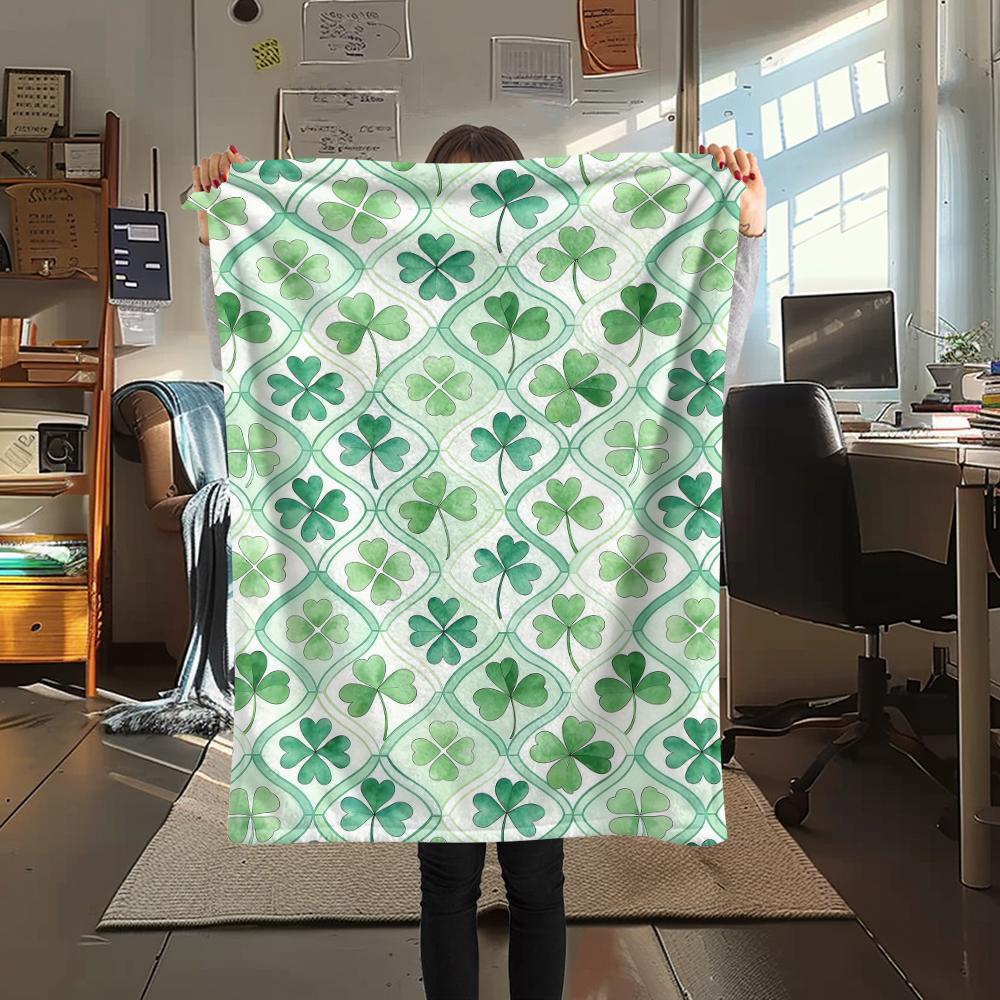St.Patrick's Day Green Clover Print Flannel Blanket,High Quality Comfortable for All Seasons,Home Decor,Warmth and Comfort,Perfect for Christmas Gifts