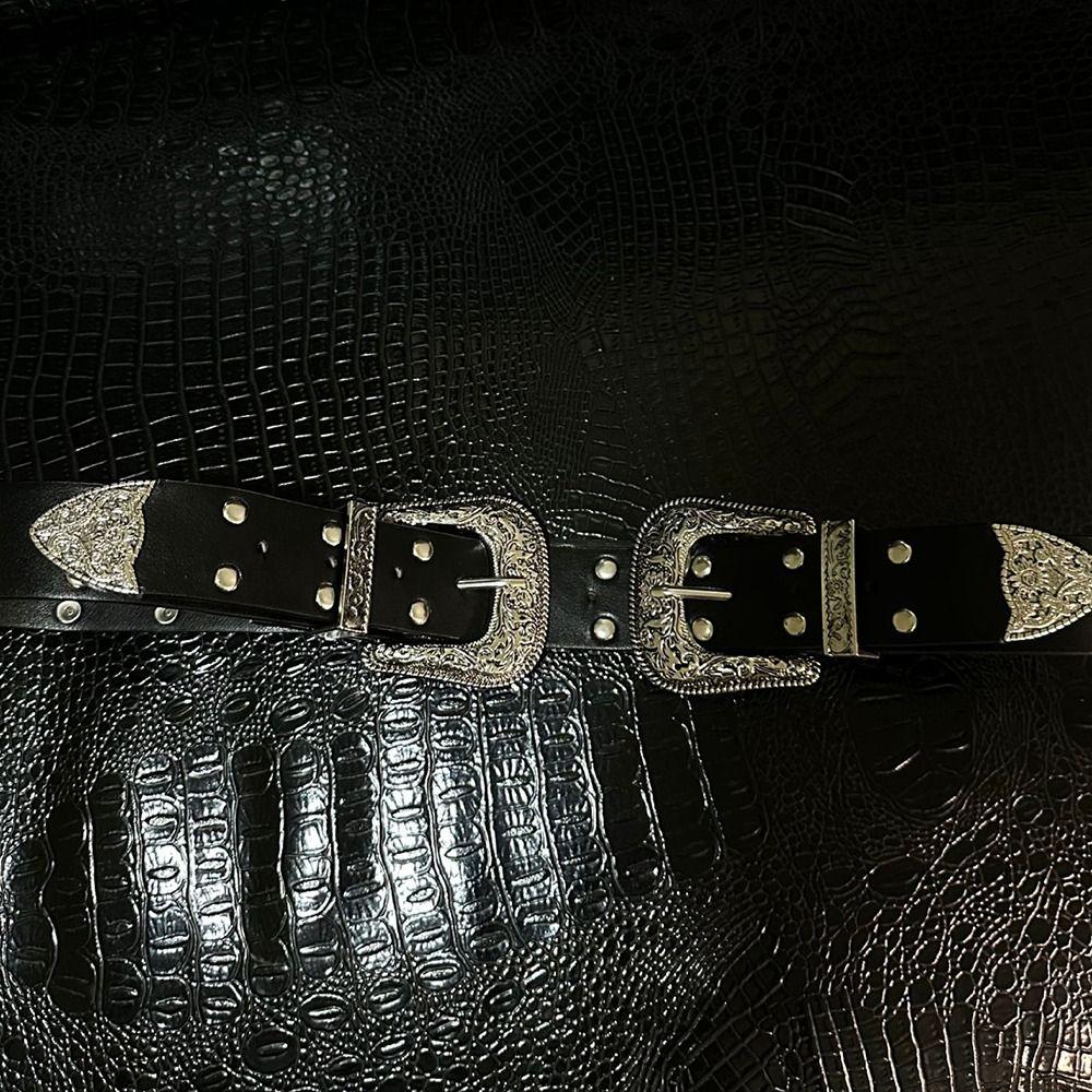 Vintage Women's Rivet Belt Y2k Dress Jeans Belt Niche Leather Waist Belt  Spicy Girls