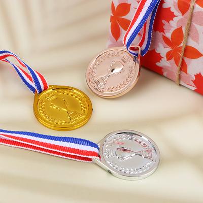 Medalla de premio de oro, plata y bronce de la Corona, premio de competición de fútbol, medalla de premio para regalo de recuerdo, deporte al aire libre, juguetes para niños