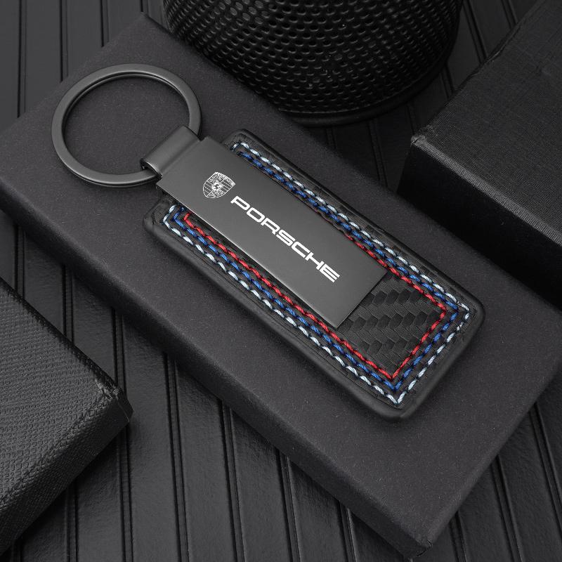 UXOM4 Car Emblem Key Chain Metal Keyrings Chains For Porsche Cayenne Panamera Macan 911 718 Taycan Boxster Cayman 918 Pajun Accessory