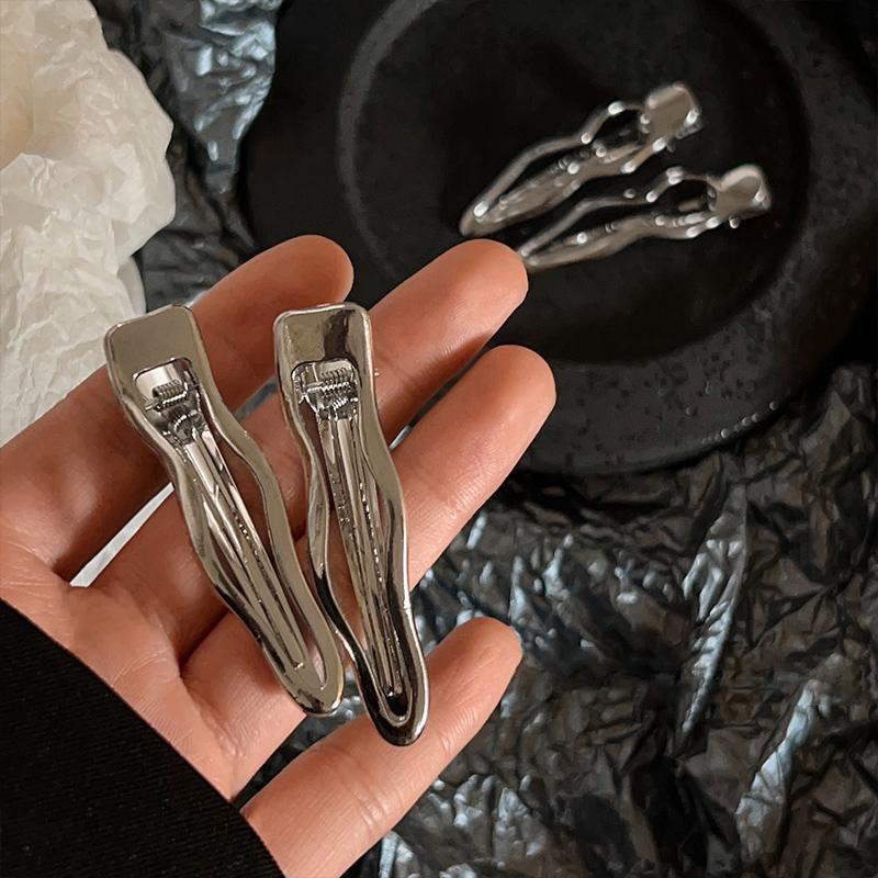 Vintage Minimalist Alloy Wave Shape Hair Clip Korean Fashion Silver Color Irregular Hair Pin Hair Accessories For Women Jewelry