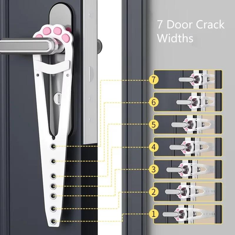 Effortless Pet Access: Adjustable Cat & Dog Door Latch with Simple Installation for Seamless Pet Flap Use