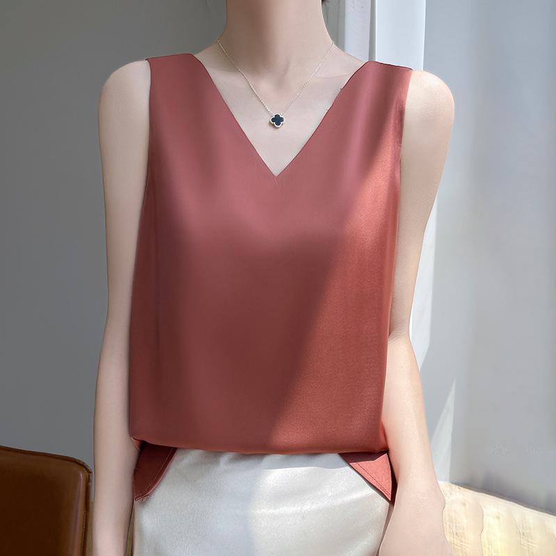 Versatile Women's Satin Camisole: Front V, Round Back, Sleeveless, Wide Straps—perfect Under a Suit, Silky Finish with an Elegant Back.