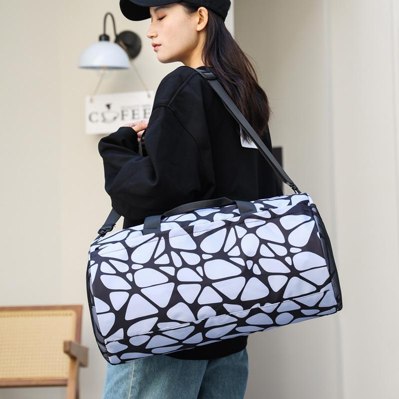 Wet and Dry Fitness Bags, Fashionable and Personalized Travel Bags, Wear-resistant and Practical Household Luggage Storage Bags