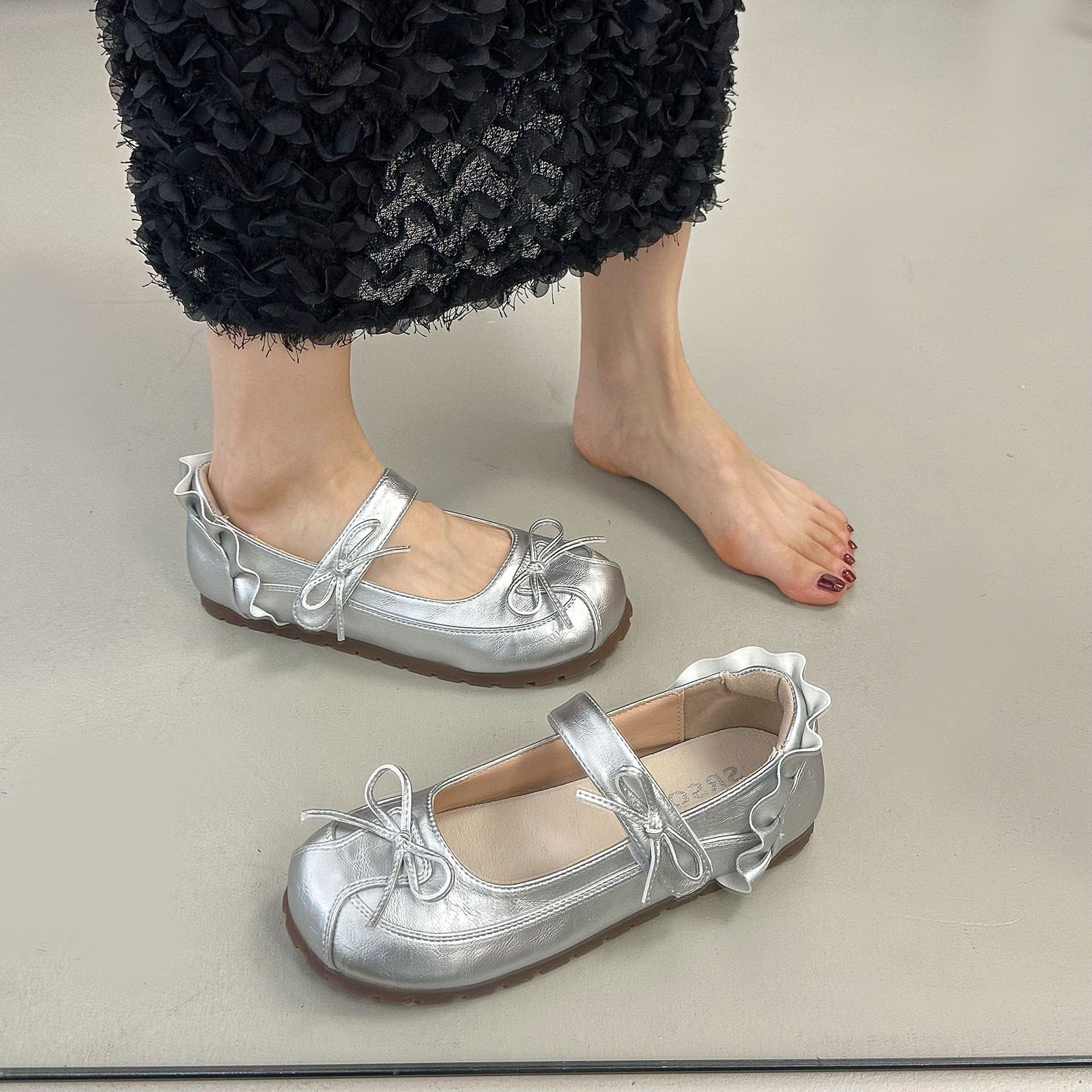 

Silver ballet flats women s 2025 summer and autumn new bow Mary Jane single shoes French light mouth small leather shoes 39