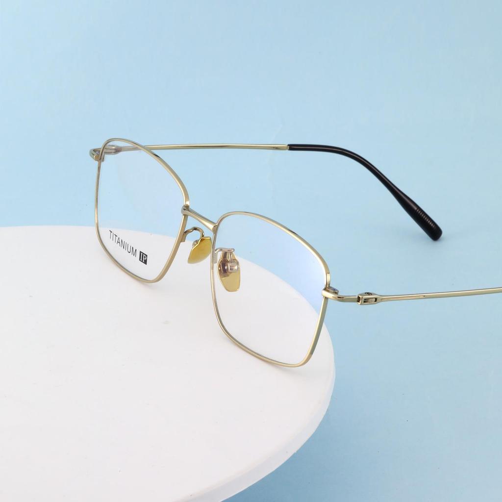 Ultra-Light Half-Titanium Full-Frame Men's Myopia Glasses