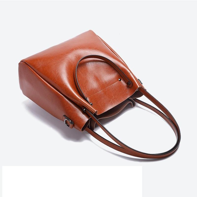 Genuine Leather Women's Bag Wax Leather Large Capacity Bucket Bag New Solid Color Fashionable Shoulder Bag Commuter Crossbody