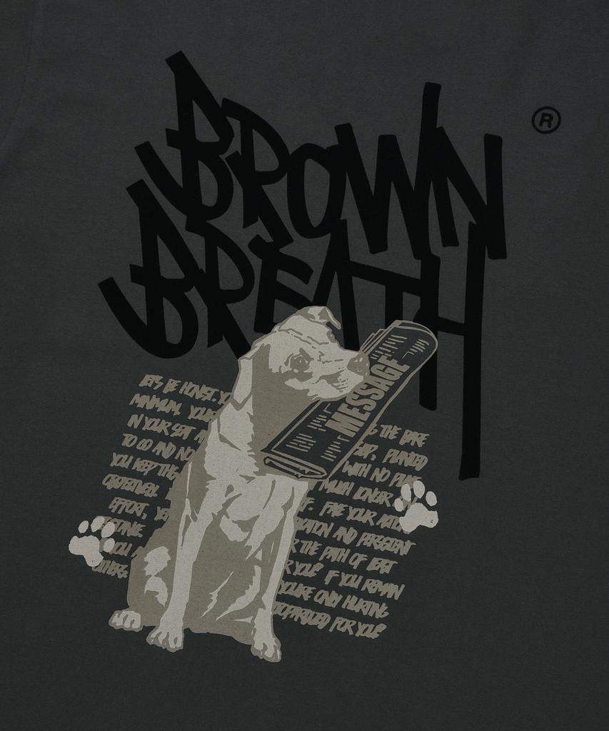 BROWNBREATH Delivery Tag Tee - Charcoal