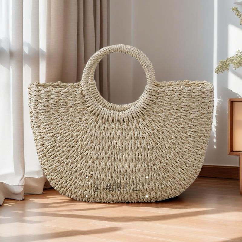 Large Capacity Woven Straw Tote Bag Round Handle Handheld Shoulder Bag Lightweight Beach Bag for Daily Use and Travel