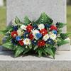 Flor Artificial para o Dia da Memória para Cemitério Resistente a UV Vermelho Branco Azul Bouquet Patriótico de Flores Silvestres para Decoração de Túmulo no Dia dos Veteranos